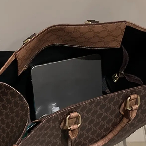 Oversized leather bag, stylish - Picture 2 of 3